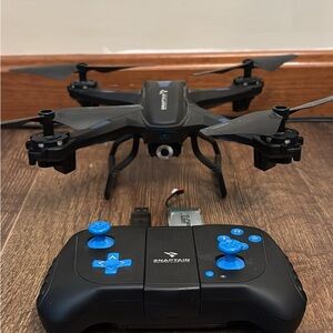 SNAPTAIN Black Drone with Controller